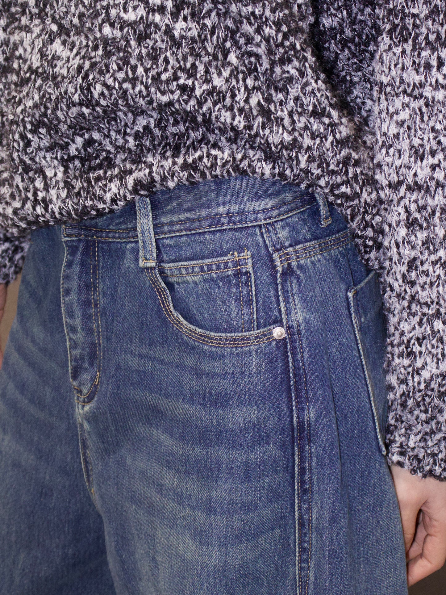 Mid-Rise Wide Jean