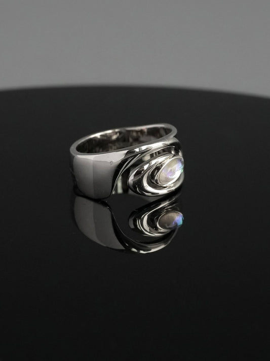 MAVERICK EDEN Moonstone Stellar Trail Ring