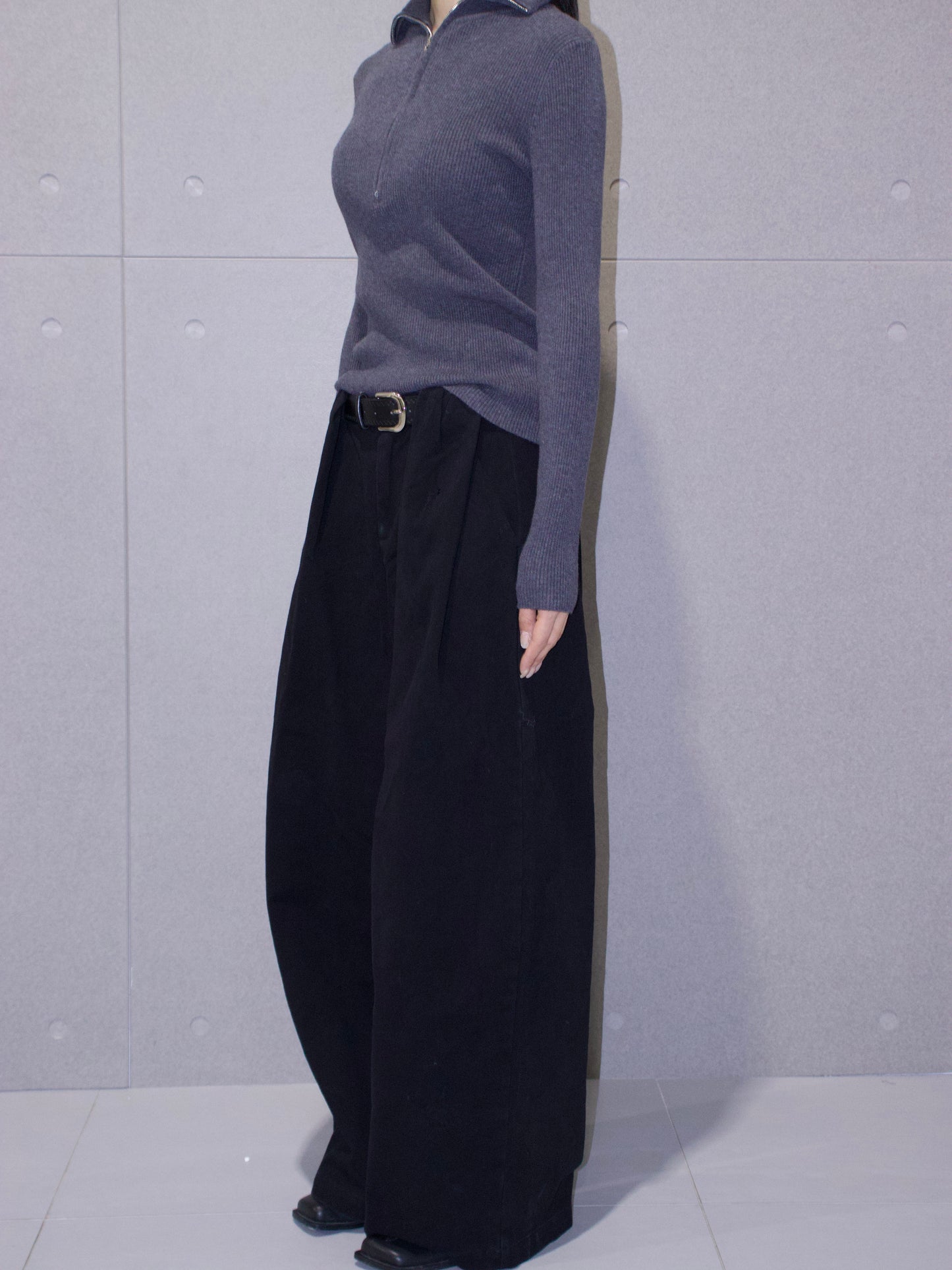 Pleated Wide Leg Jean with Belt