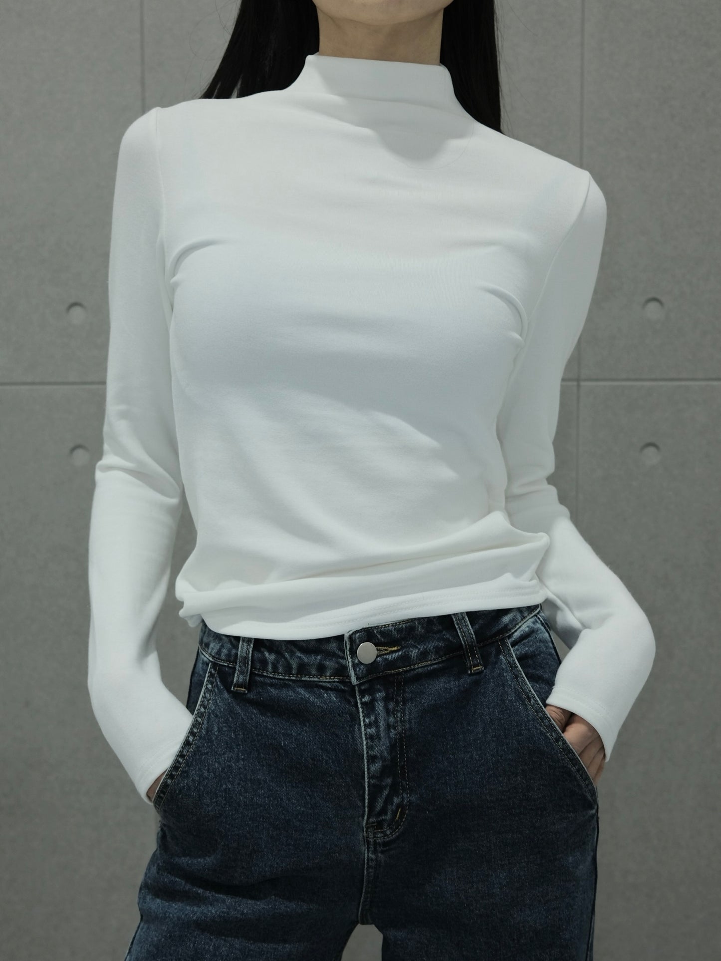 Fitted Mockneck Longsleeve Top